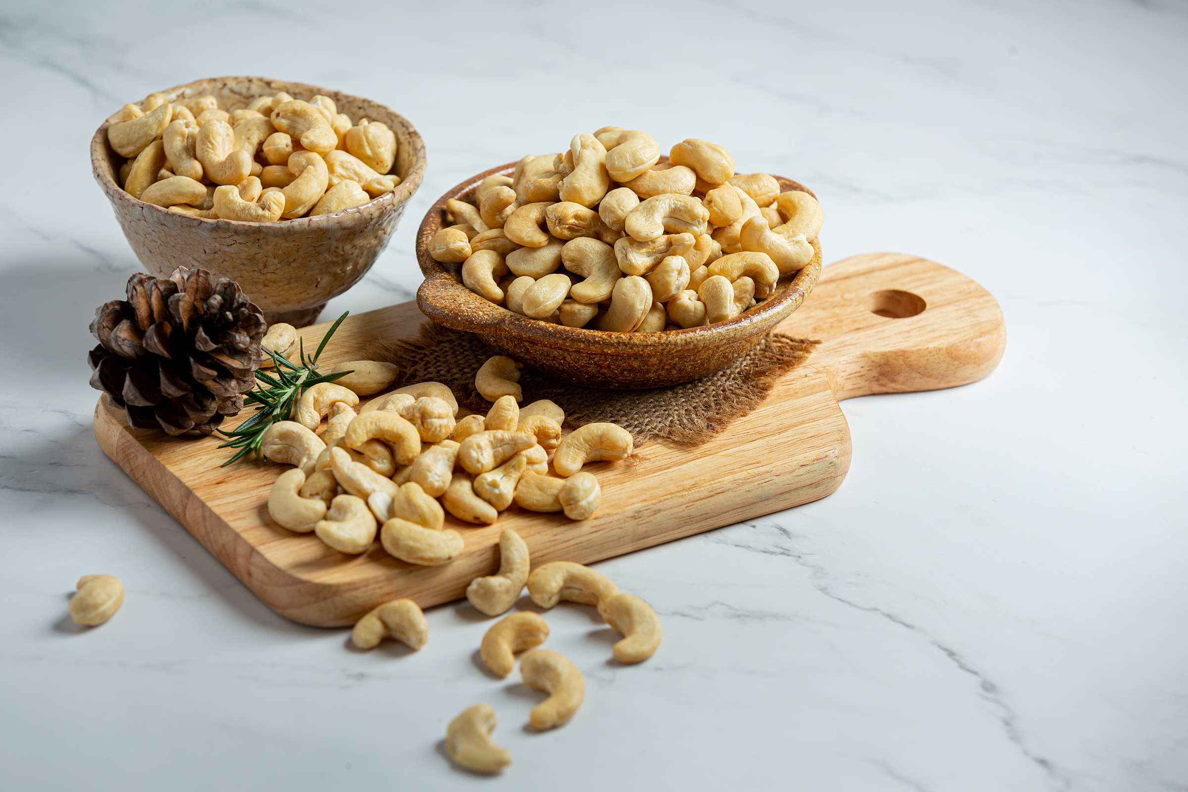 Hạt điều giúp đẹp da, kiểm soát cholesterol